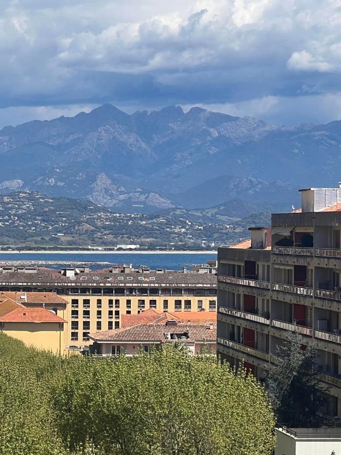 Super Studio Centre Ville D'Ajaccio อฌักซิโอ้ ภายนอก รูปภาพ